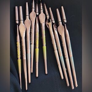 10  liquid eyeliner Urban Decay 24/7 - opened but not used